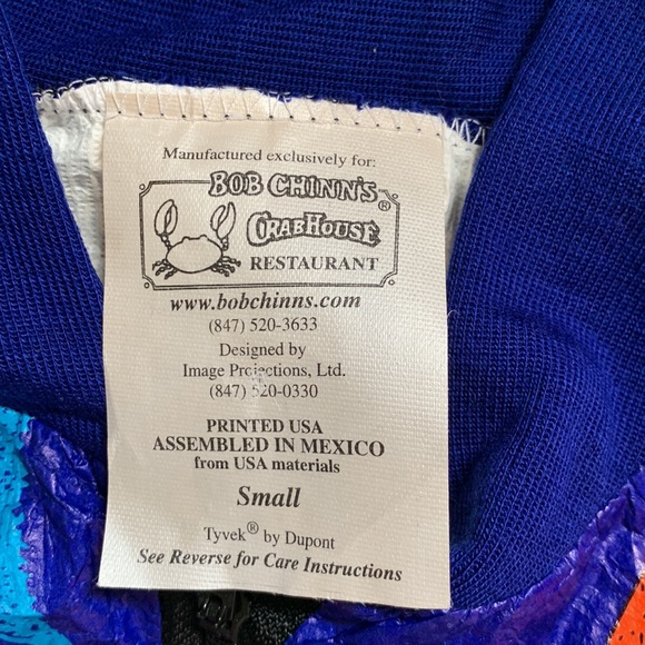 Bob Chinn’s Crabhouse Tyvek Fish Jacket - Picture 3 of 9